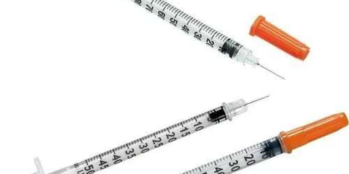 Precautions When Injecting Disposable Insulin Syringes